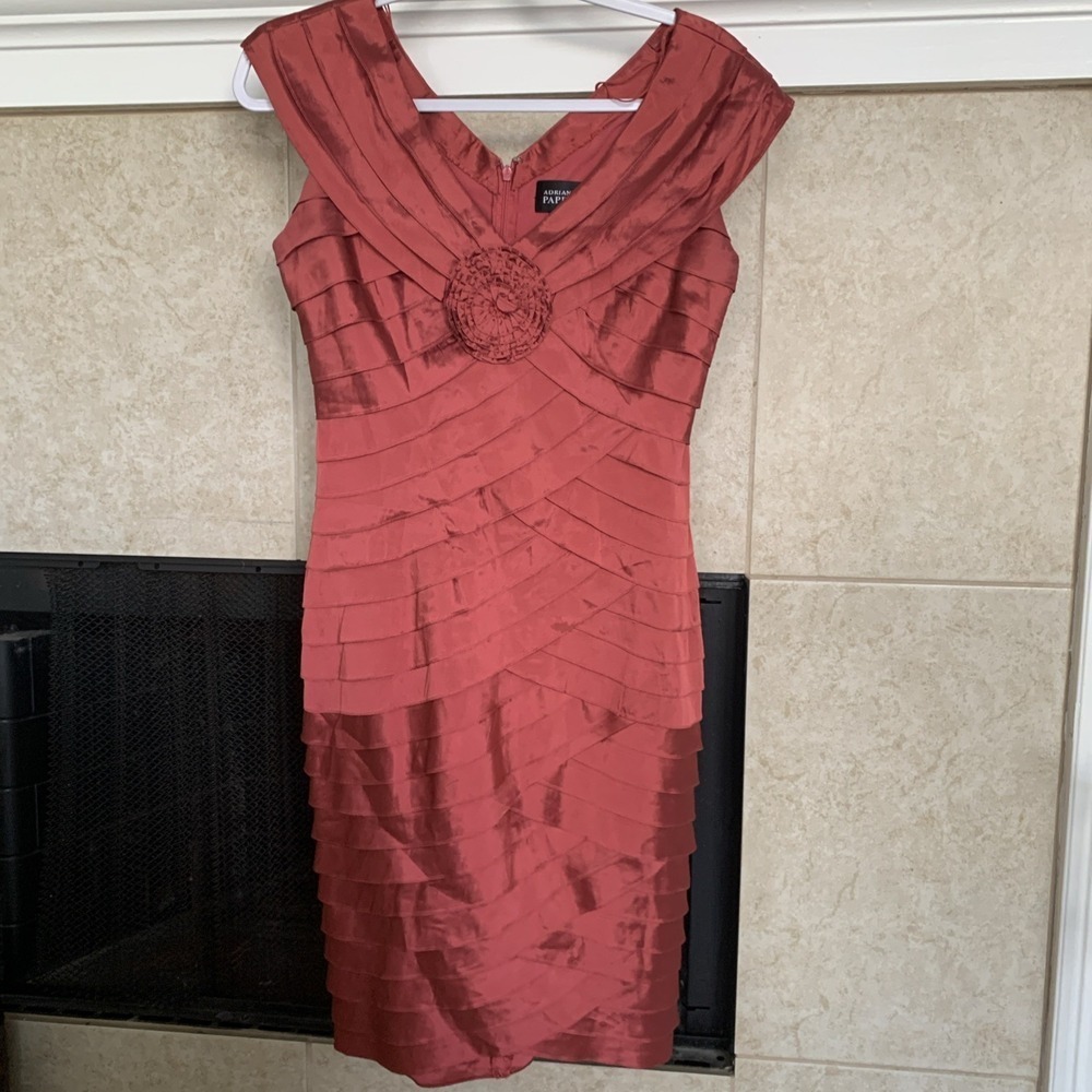 Adrianna Papell Artichoke Tiered Geranium Pink Taffeta Rosette Dress 6 $70 - Picture 3 of 6